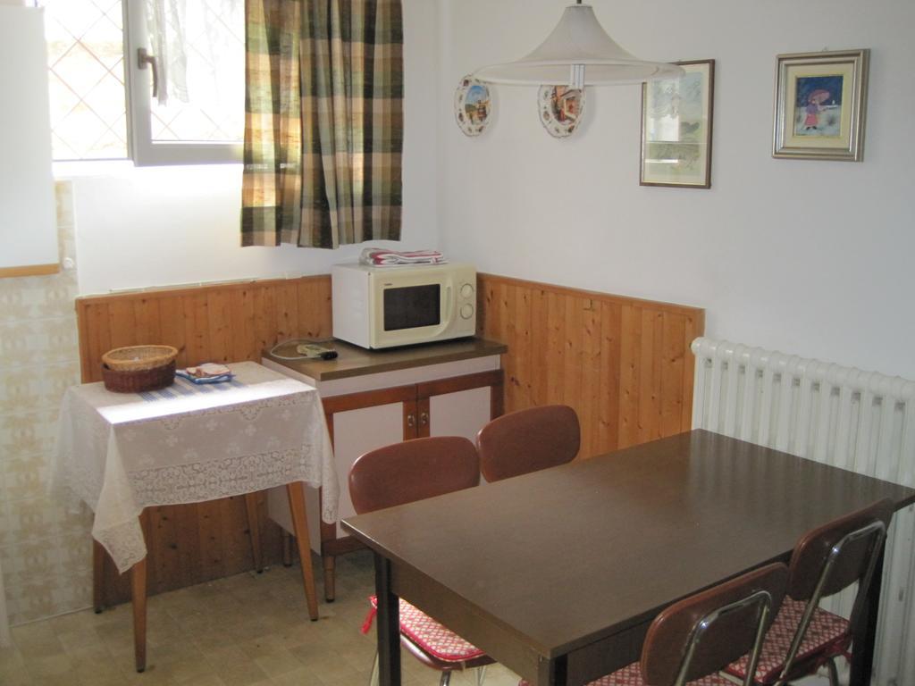 La Virgola Apartments Brenzone sul Garda Habitación foto